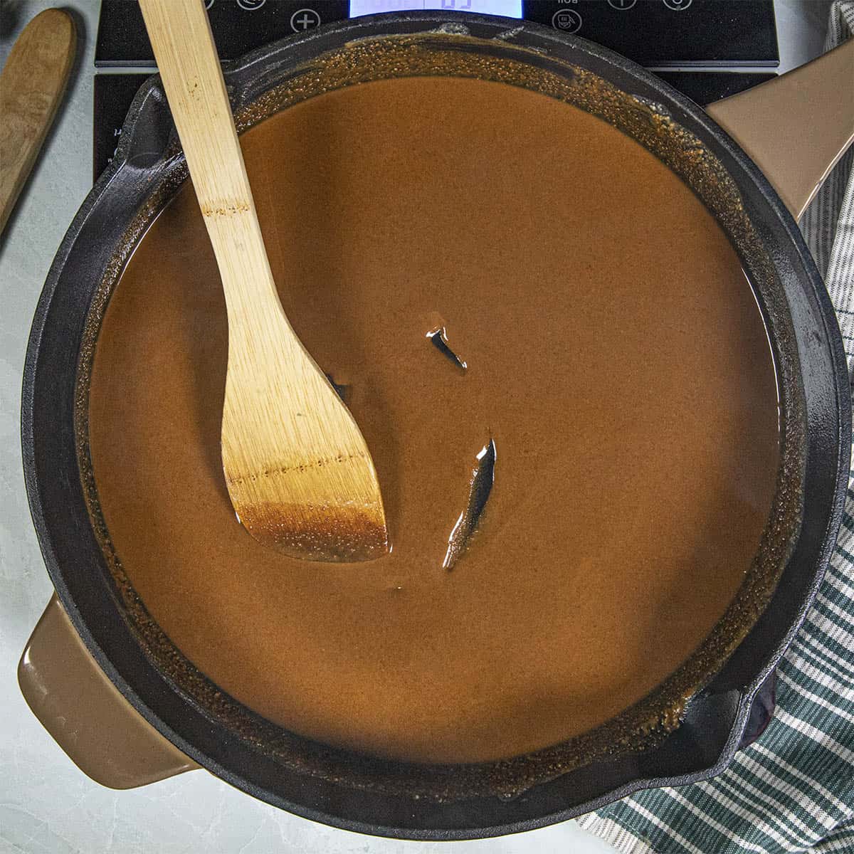 How to Make a Roux (Easy Roux Recipe)