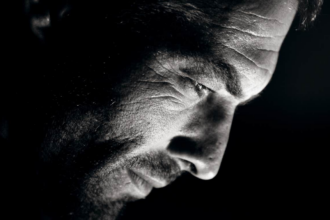 15 Signs Of A Deeply Insecure Man, According To Research