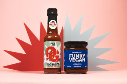 What is the difference between sambal and hot sauce?